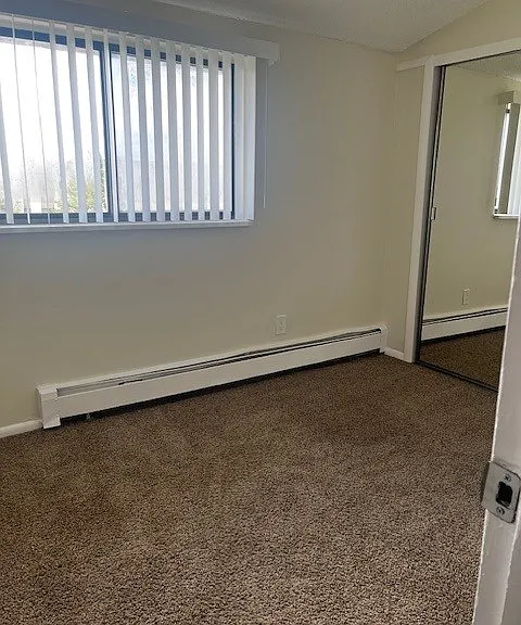 Orchard Glen Apartments — Photo 28