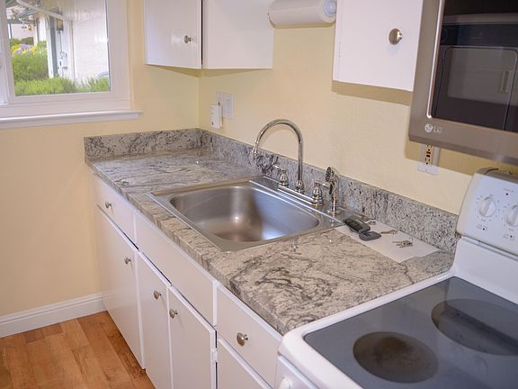 2nd image of 1433 Terra Nova Blvd