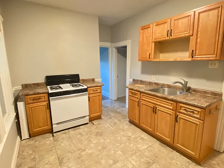 94 Willow St #1 — Photo 12