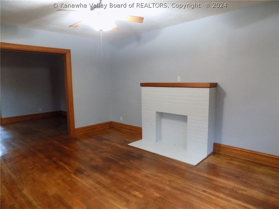 301 Pratt Ave, Pratt, WV 25162 Zillow