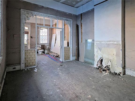5th image of 1314-16 Marigny St