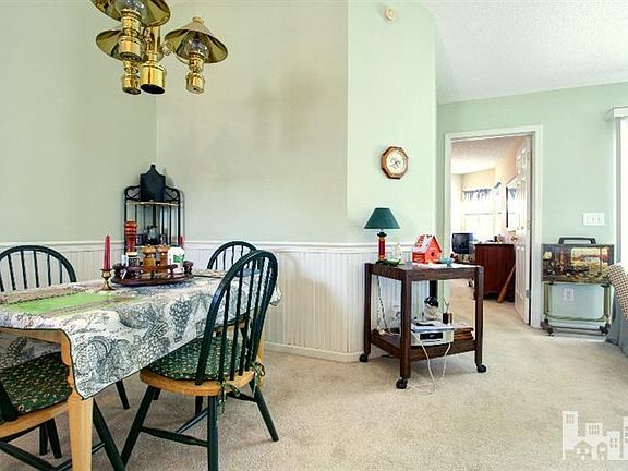 3rd image of 3873 Merestone Dr