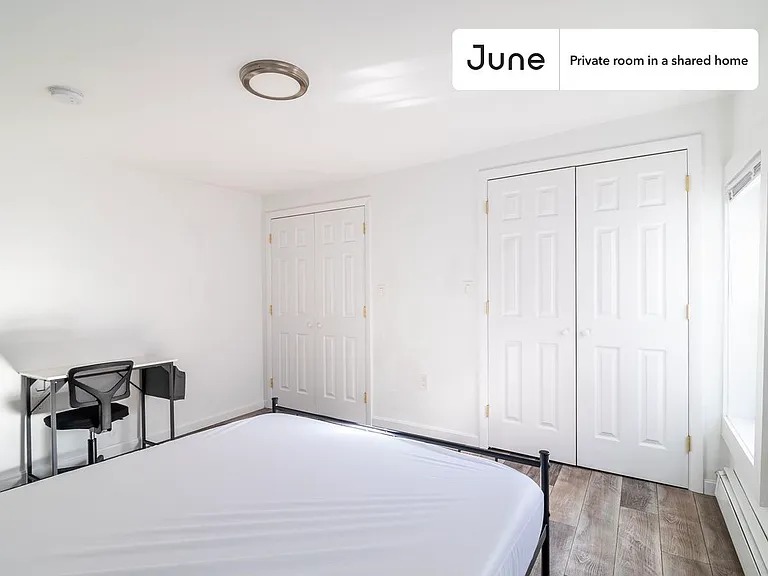 240 Silver St #B — Photo 3
