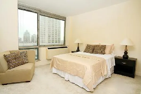 Rented by Ruth Goldman Real Estate | media 7