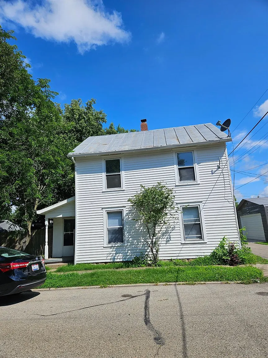 1907 Panama Ave photo 1