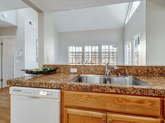 4th image of 1706 Silver Glen Ct