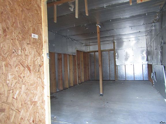 4th image of 16063 Quarterhorse Ct
