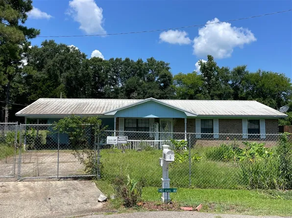 141 Gail Rd, Columbus, MS 39705