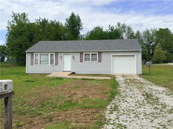 56 Santa Fe St, Leavenworth, KS 66048