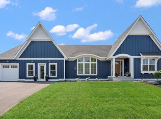 11152 Johnson Rdg, Eden Prairie, MN 55347