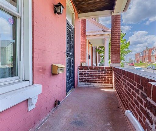 4th image of 3428 Chippewa St