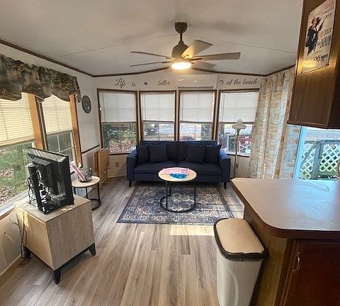 4th image of 5113 Blue Heron Dr