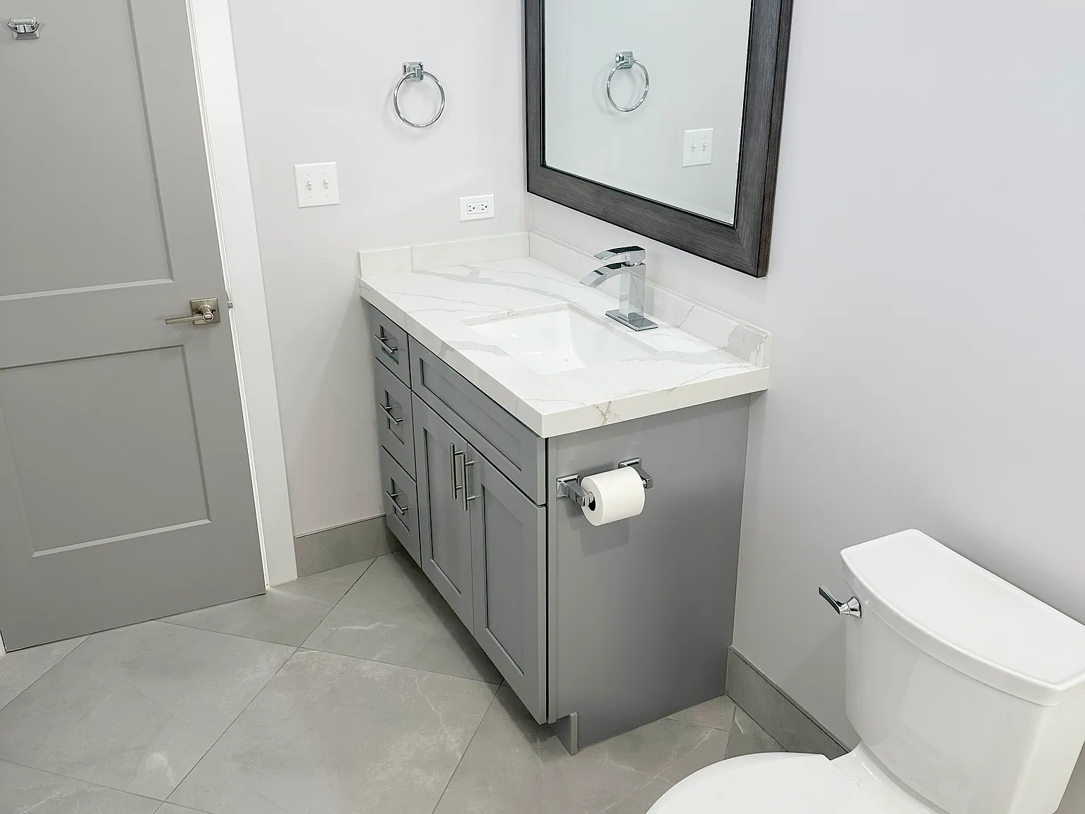 2 bed, 1169 sqft, $2,399 — Photo 3