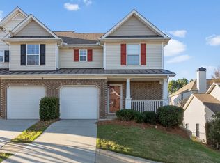405 Red Coat Ln, Woodstock, GA 30188