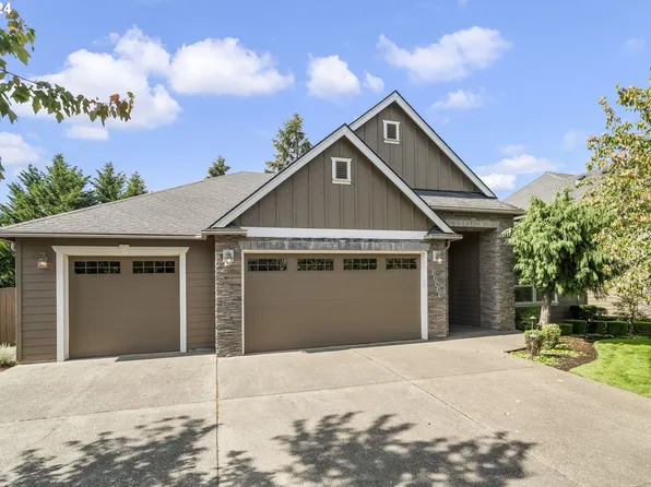 12425 Rogue River Way, Oregon City, OR 97045