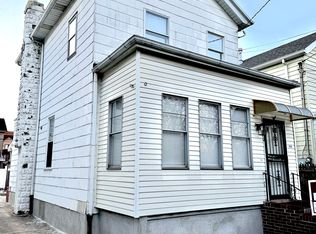 2552 E 15th St, Brooklyn, NY 11235