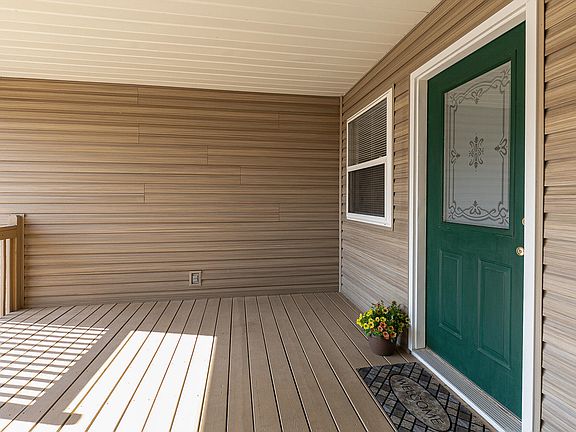 4th image of 511 N Russell Avenue