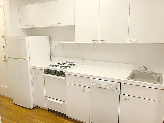 Rented by AJ Clarke | media 6