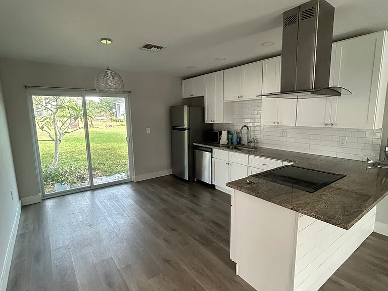 240 Colonia Ln E #240 — Photo 3