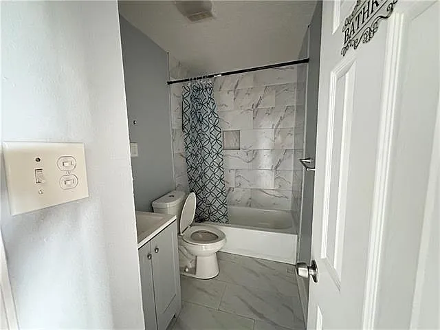 2755 Huntsville St #B — Photo 4