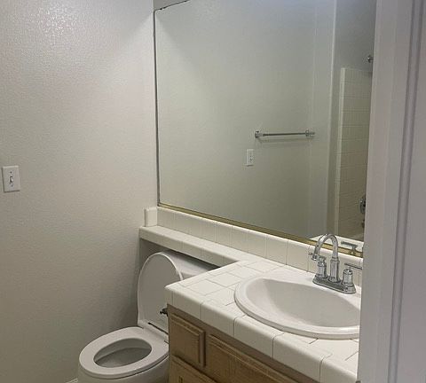 5th image of 8204 N Matus Ave