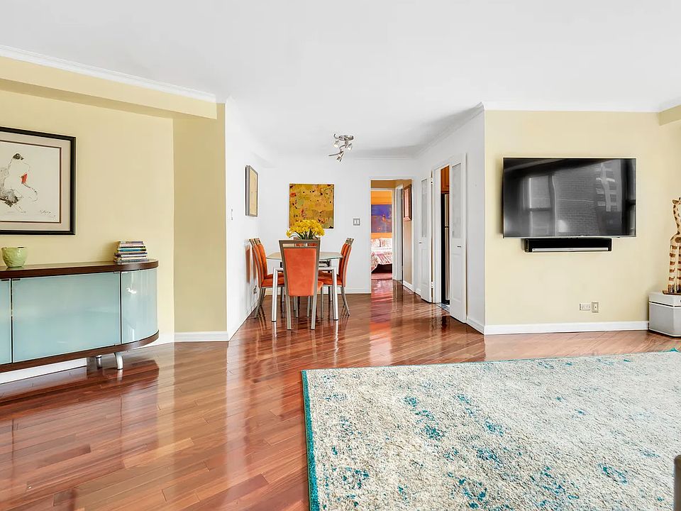 1st image of 2 Charlton St APT 9A