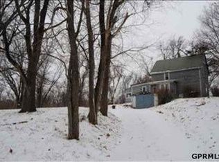 5805 Hartman Ave, Omaha, NE 68104