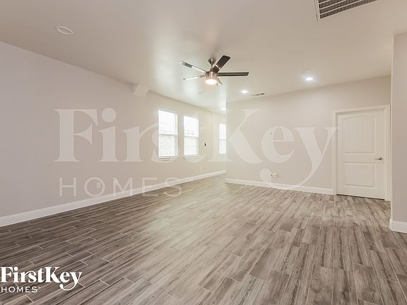 4th image of 4030 Vineyard Dr