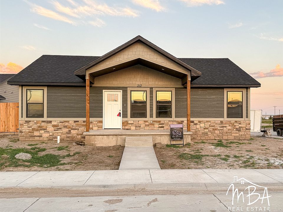 1st image of 312 Rowland Cir