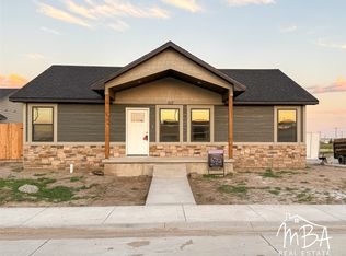312 Rowland Cir, Garden City, KS 67846