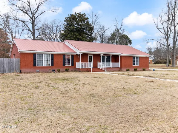 101 Arbor Lane, Lumberton, NC 28360