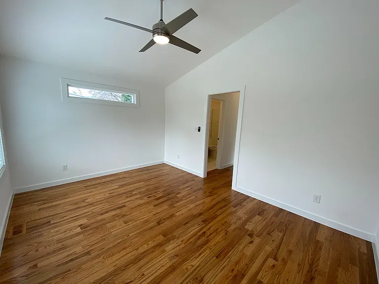 218 Heck St — Photo 24