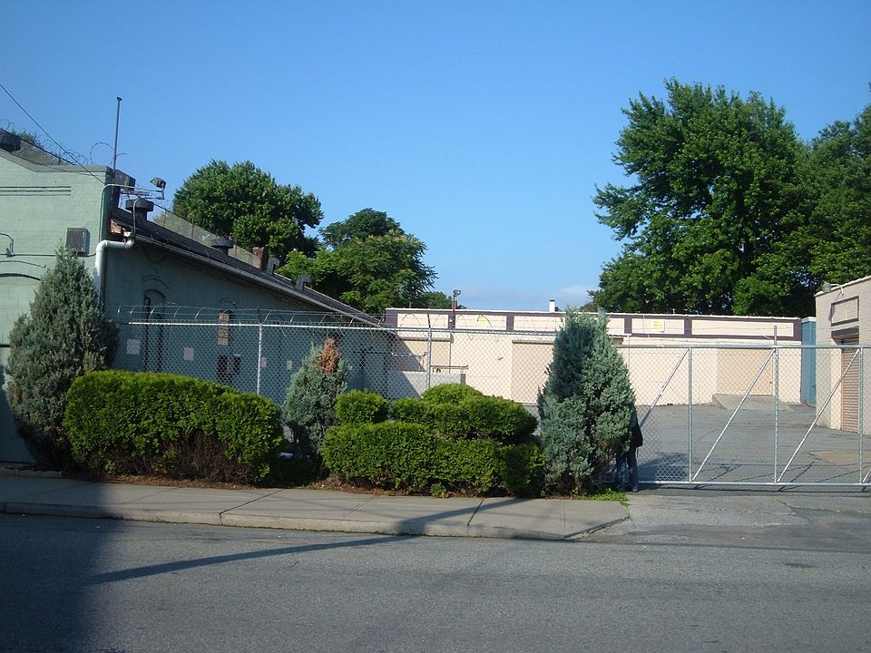 1st image of 1388 Richmond Ter