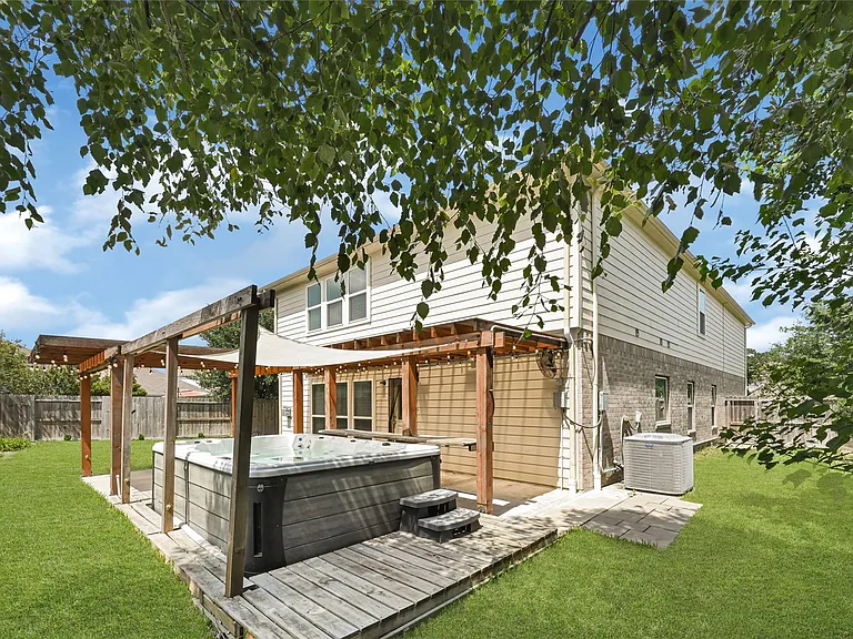 29467 Iris Bloom Ct — Photo 40