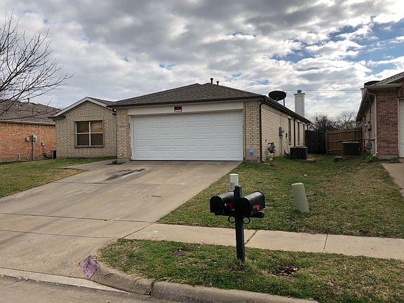 2nd image of 2525 Prospect Hill Dr