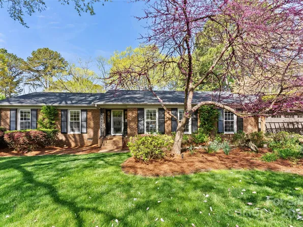 417 Roselawn Pl, Charlotte, NC 28211