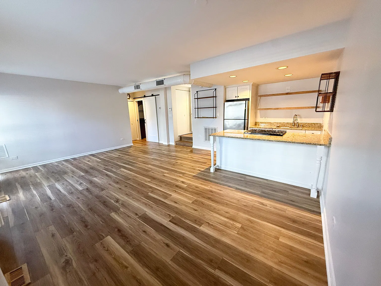 1 bed, 775 sqft, $2,650 — Photo 2