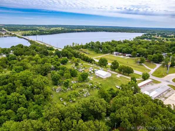 25801 S 655th Rd, Grove, OK 74344