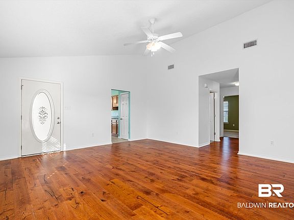 3rd image of 2985 Plantation Dr W