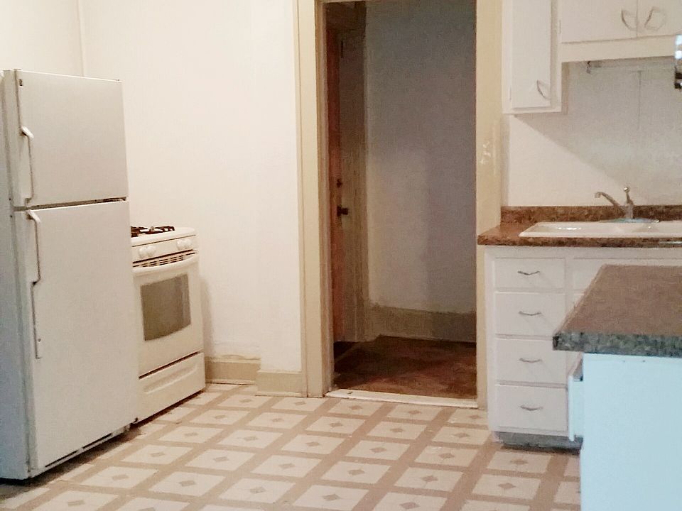 Kitchen photo 1