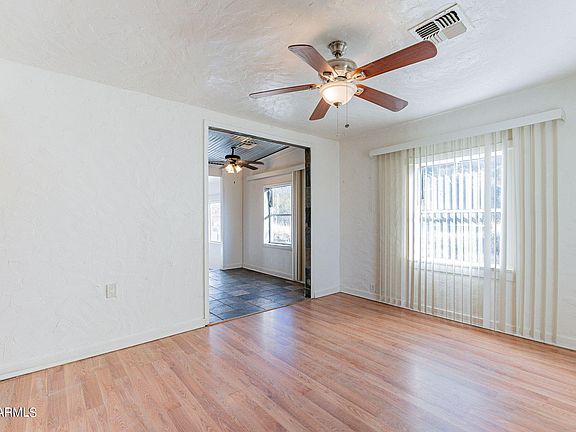 4th image of 432 W MOFFATT Street