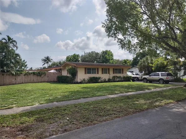 5532 SW 1st St, Fort Lauderdale, FL 33317
