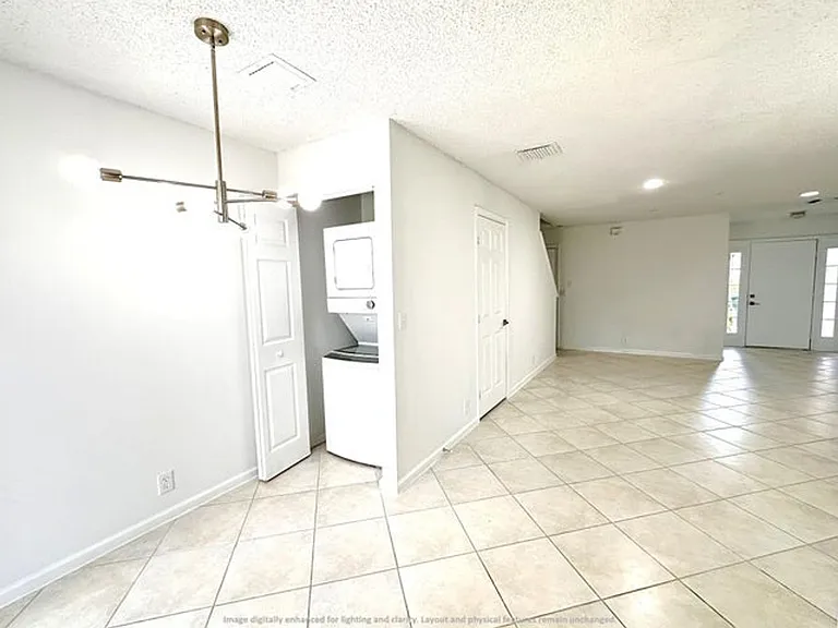 703 Crosswinds Dr — Photo 5