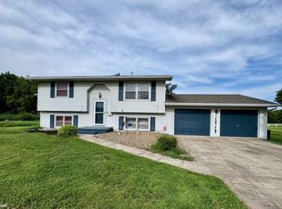 1102 Cherry Hills Dr, Shenandoah, IA 51601