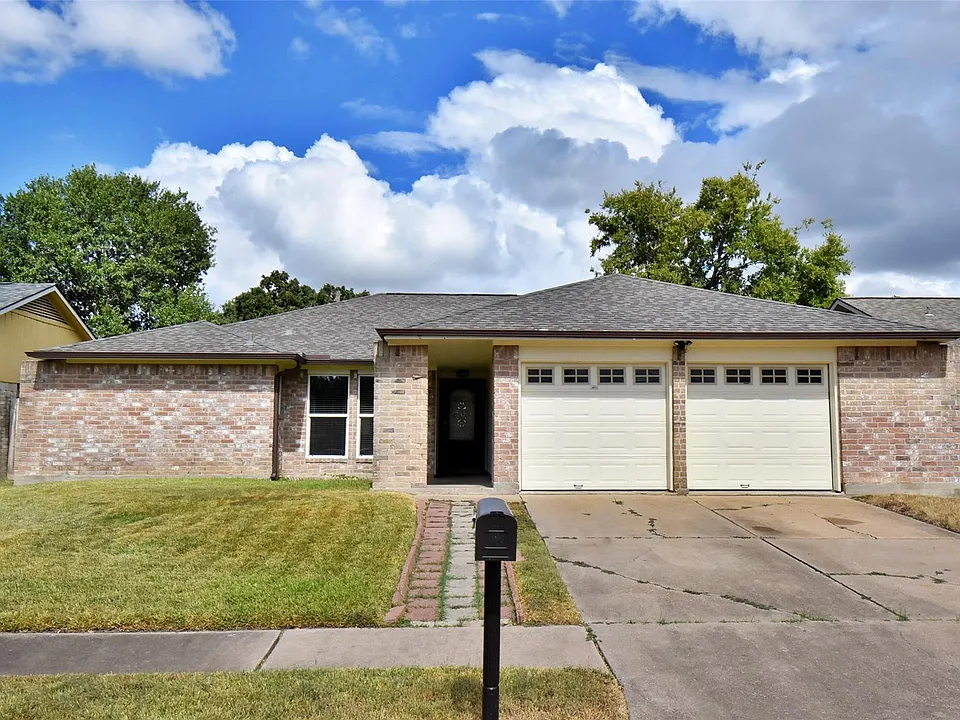17906 Glenpatti Dr