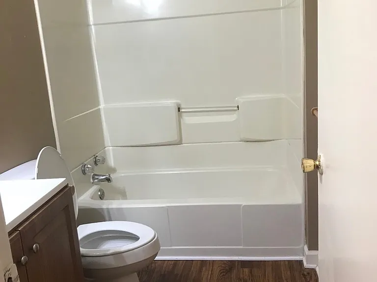 185 Cavalier Ct — Photo 4