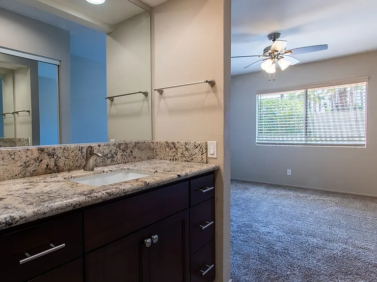 73820 Shadow Mountain Drive — Photo 38