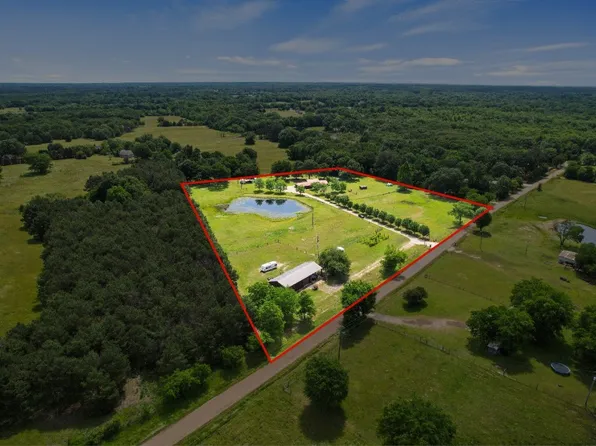 180 County Road 1452, Mount Pleasant, TX 75455