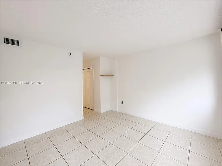 2175 NE 170th St #104 — Photo 17