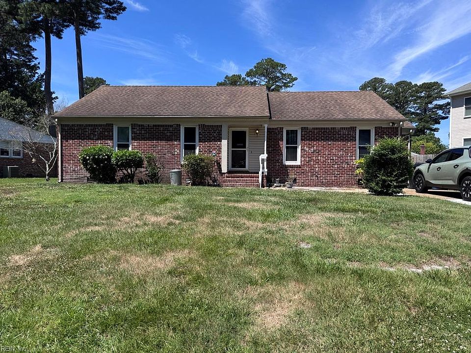 1st image of 2824 Augusta Cir